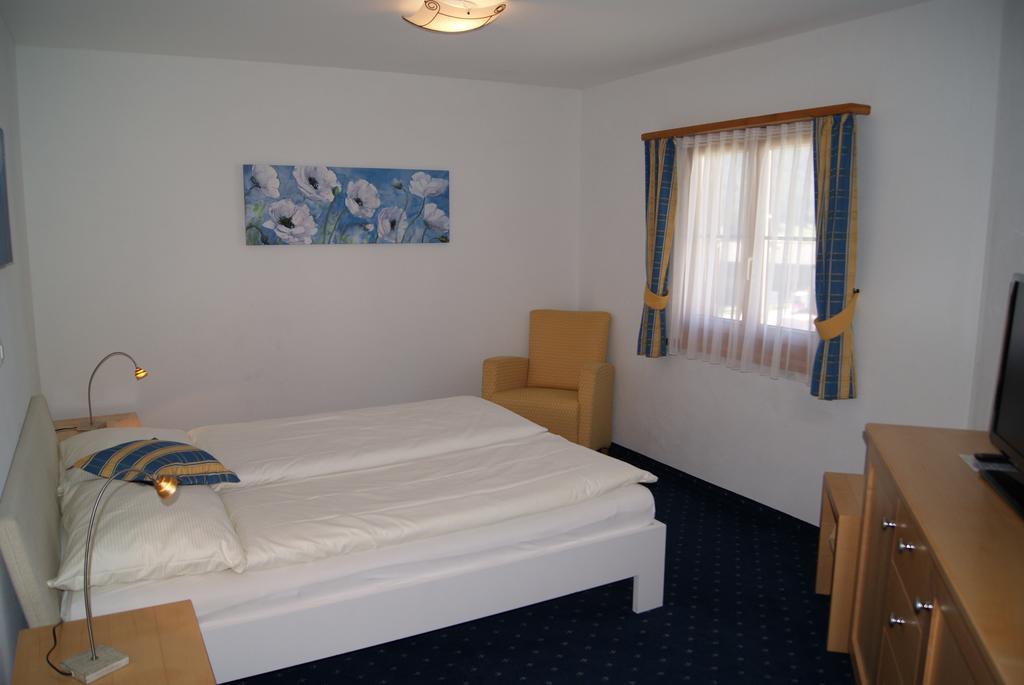 Ferienwohnungen Hotel Allegra Цуоц Екстериор снимка